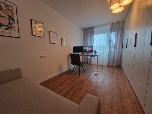 Kinderzimmer - Homeoffice Bild 1