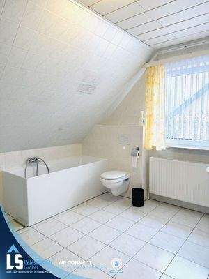 Badezimmer im Obergeschoss
