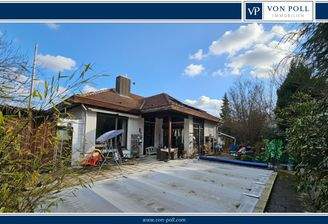 Hausansicht Pool Südseite