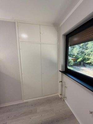 Zimmer 1 mit Einbauschrank