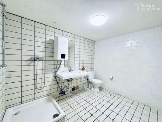 Souterrain Bad mit Dusche