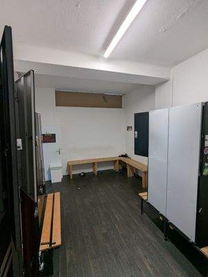 EG - Umkleide 1 (2).jpg