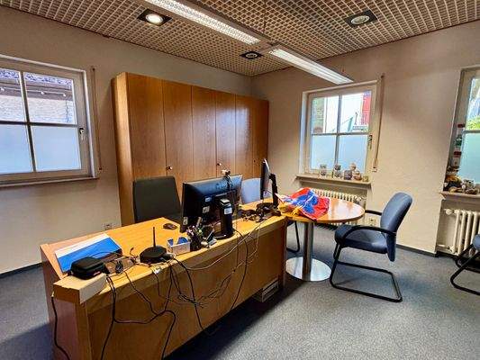 Bankfiliale im Erdgeschoss