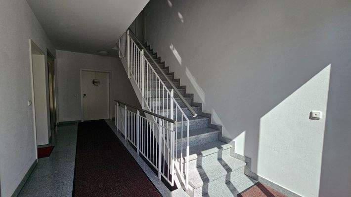 Eingang EG Treppenhaus