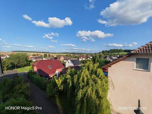 Ausblick vom Dachgeschoß.jpg