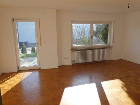 Wohnzimmer mit Terrassenzugang