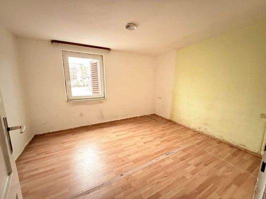 Küche unrenovierte Whg.JPG