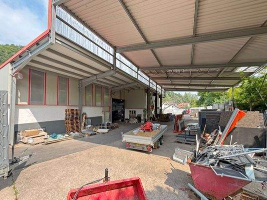 Überdachte Aussenfläche