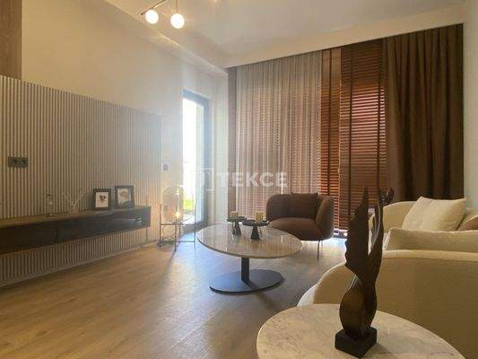 Sea View Real Estate in a Complex in Istanbul Maltepe