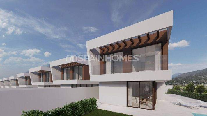 Detached Villas Near the Golf Course in Finestrat Alicante