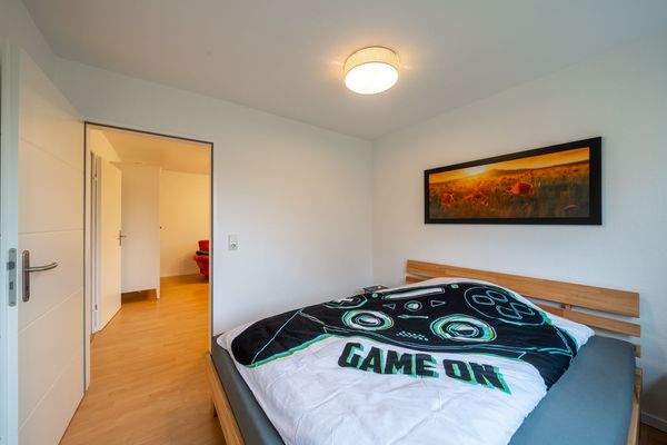 Wohnung 2 005 Schlafen.jpg