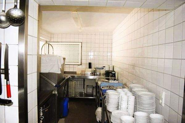 Spül-und Geschirrraum