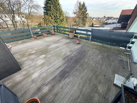 Große Dachterrasse