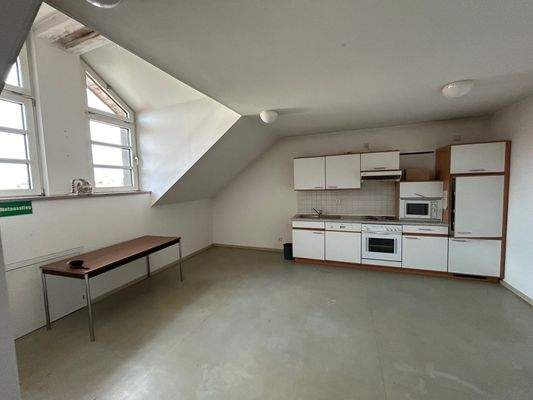 Küche in der Dachgeschosswohnung