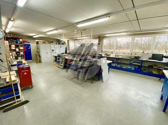 INFOS UNTER: 06171-586000