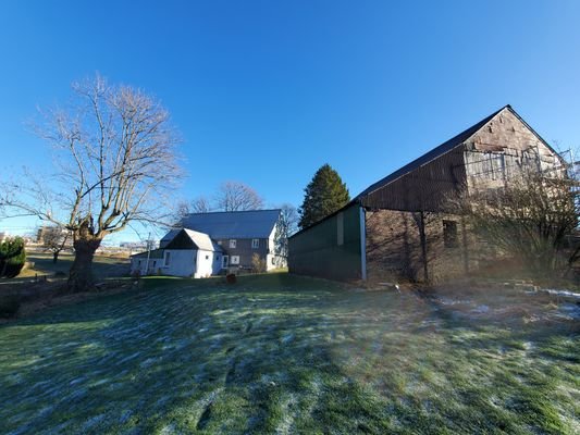 Gartenanscith Scheune + Bauernhaus