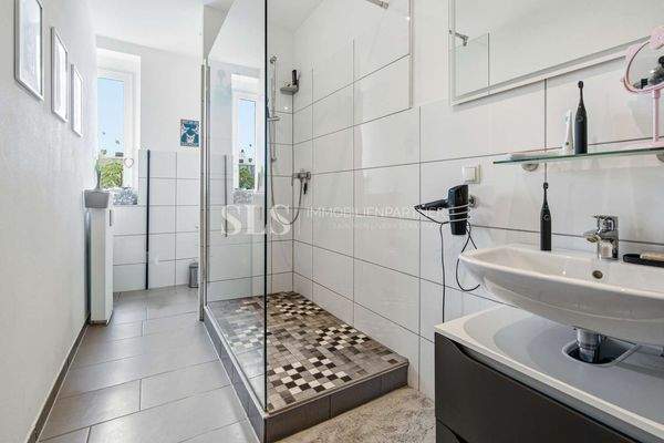 2. OG rechts Badezimmer