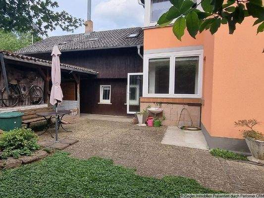 08 Ausgang vom EG zum vorderen Garten