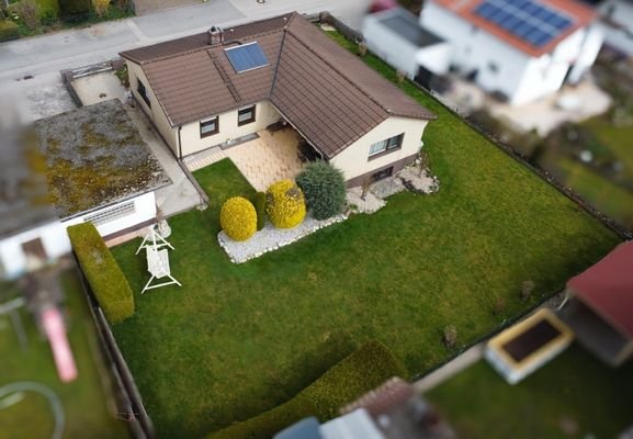 Ansicht Haus und Garten