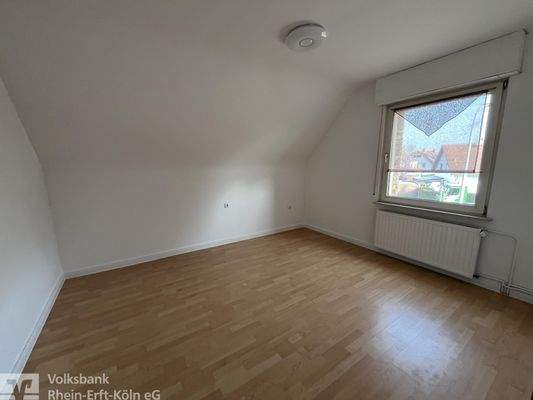 Altbau DG Schlafzimmer