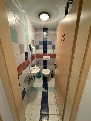 Gäste WC Friseurladen