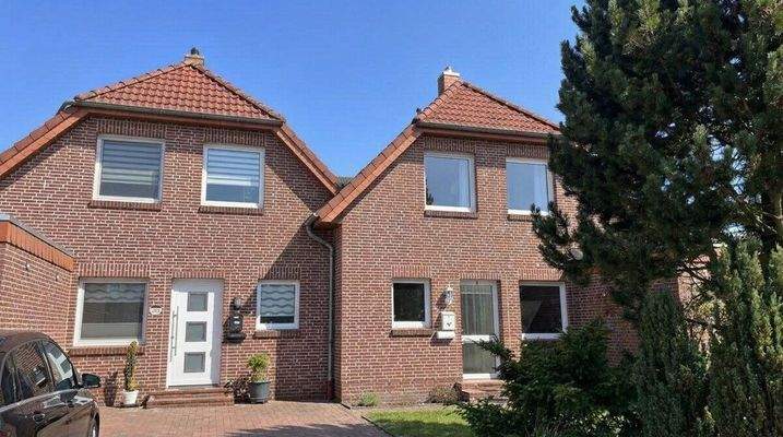 Vorderansicht Sommer