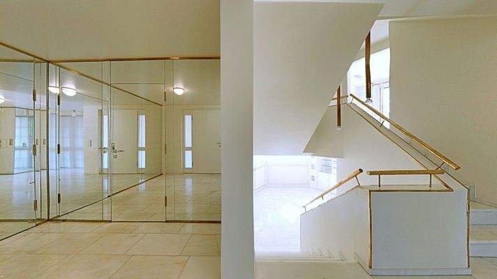 M009-2025_Eingangsbereich -Zugang Garage