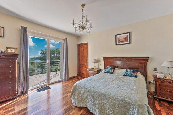 Master bedroom 1 in villa in Palmanova