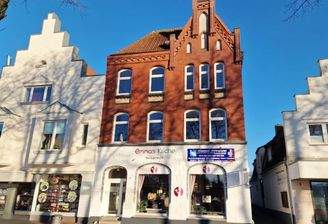 Wohn- und Geschäftshaus