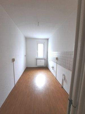 Schmale leere Küche