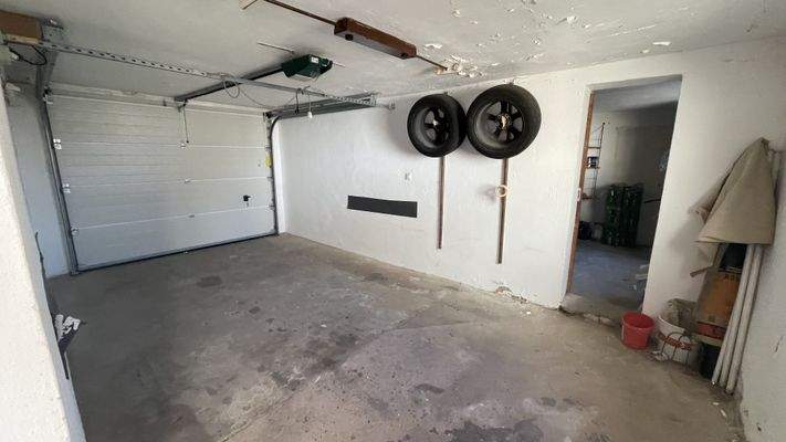 Garage 1