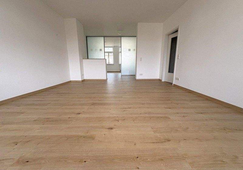 * Franz-Mehring-Str.* 2-Raum-Wg.- mit Balkon- *