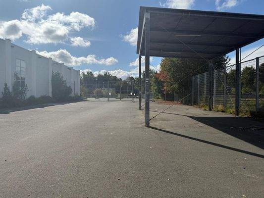 Zufahrt Anlieferzone