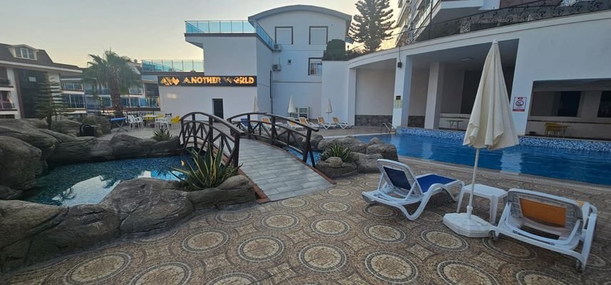 Pool -1-