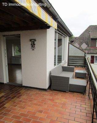 Die große Terrasse mit Loggia