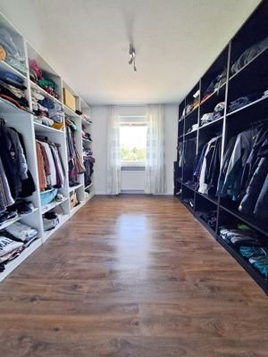 Ankleidezimmer Haupthaus