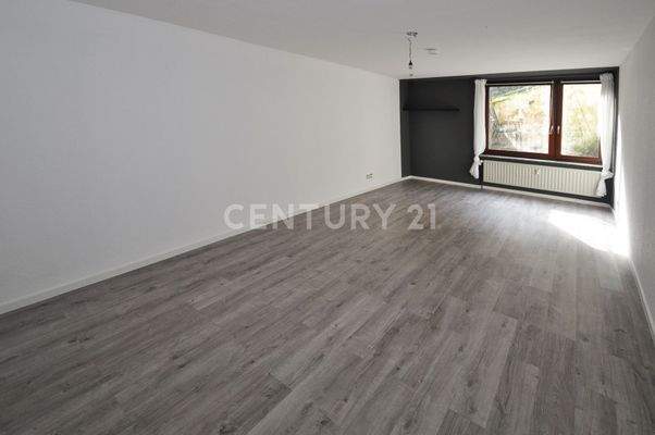 Souterrainw. Wohnzimmer