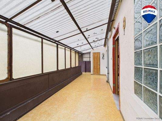 RE/MAX Immobilien DeLux Einfamilienhaus Nalbach Wintergarten