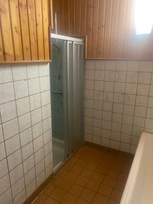 Bad EG; Dusche
