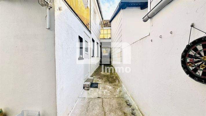 Zugang Wohnung 3 Nebengelass