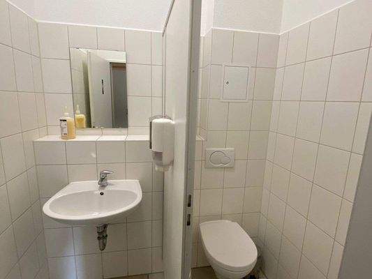 Gäste- WC Damen.jpg