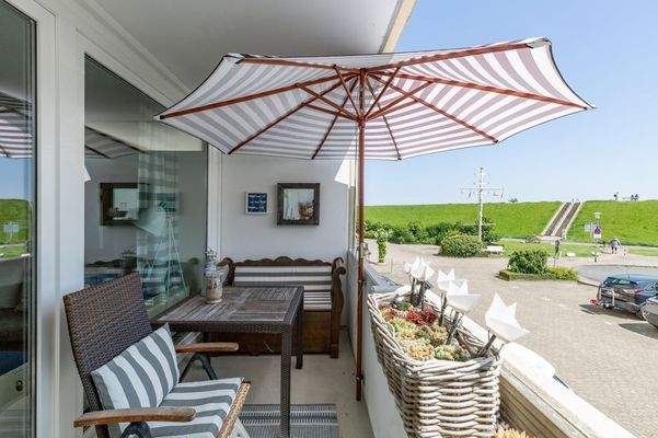 Balkon mit Morgensonne