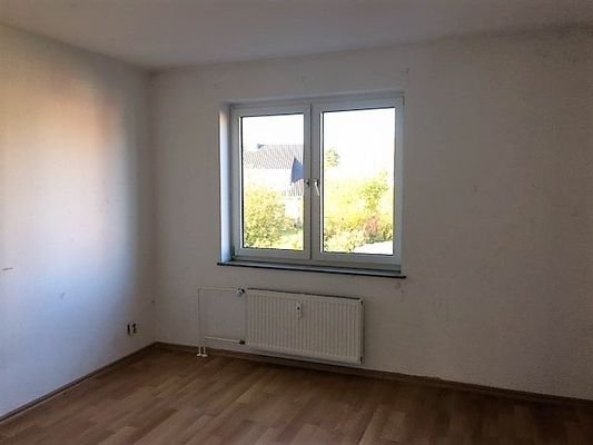 1. OG rechts Schlafzimmer.jpg