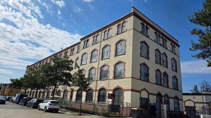 Aussenansicht Bild 1.jpg