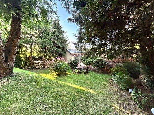 Garten hinter dem Haus