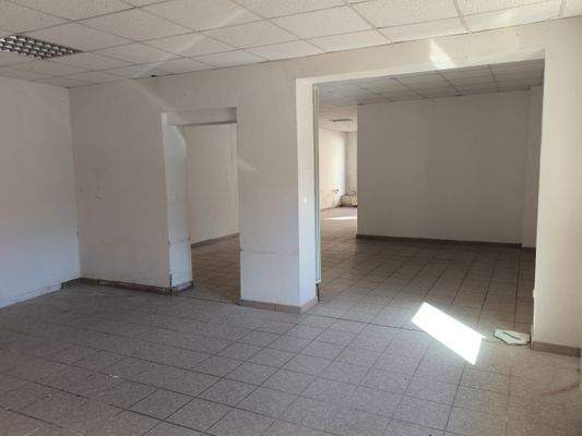 6 EG Gewerbeeinheit.jpg