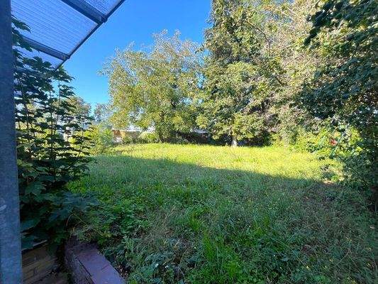 Grundstück mit viel Platz zum Gestalten