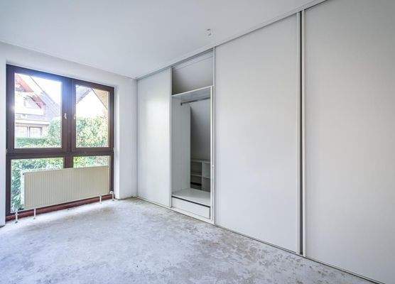 Schlafzimmer mit Ankleide