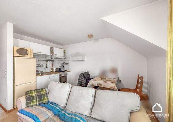 Küche + Wohn- und Esszimmer