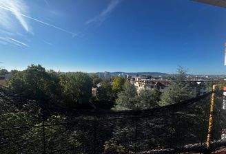 Blick vom Balkon ins Grüne & über Waiblingen